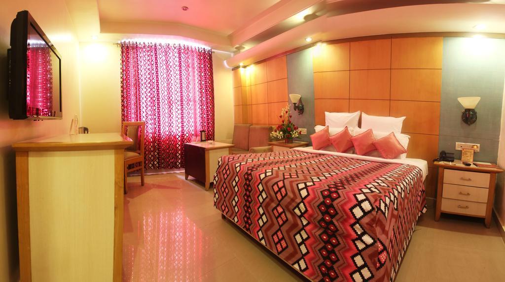 Hotel Grand International Rāipur Dış mekan fotoğraf