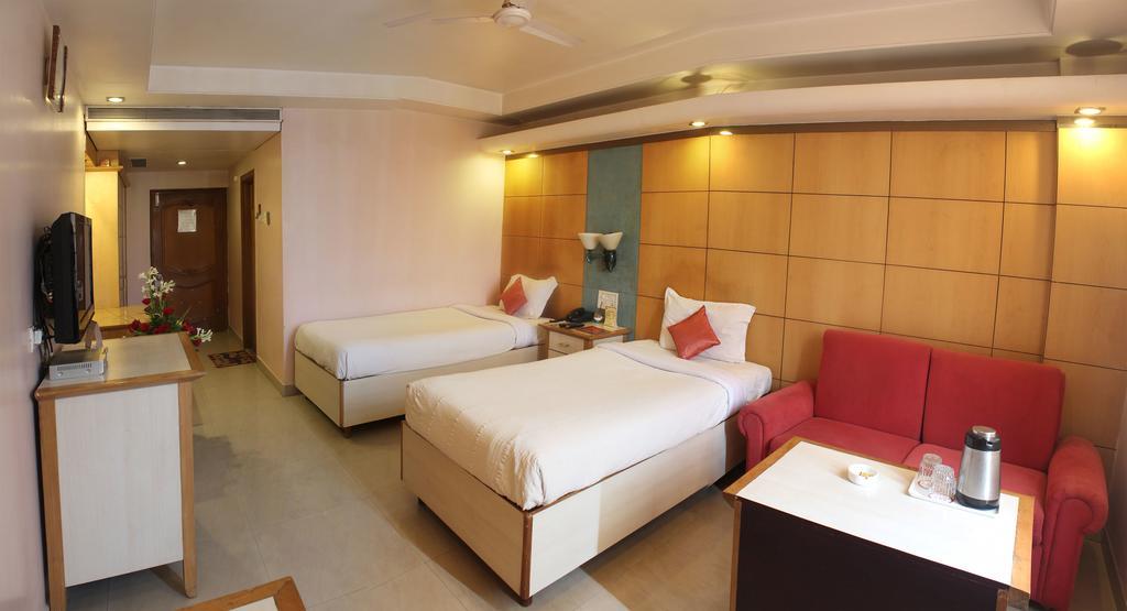 Hotel Grand International Rāipur Dış mekan fotoğraf