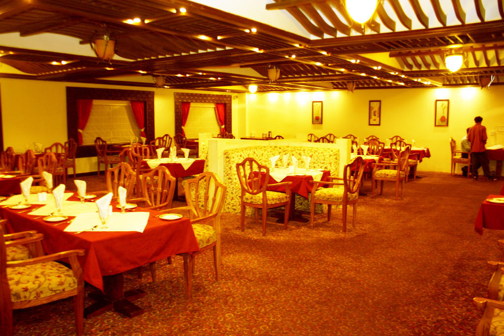 Hotel Grand International Rāipur Dış mekan fotoğraf