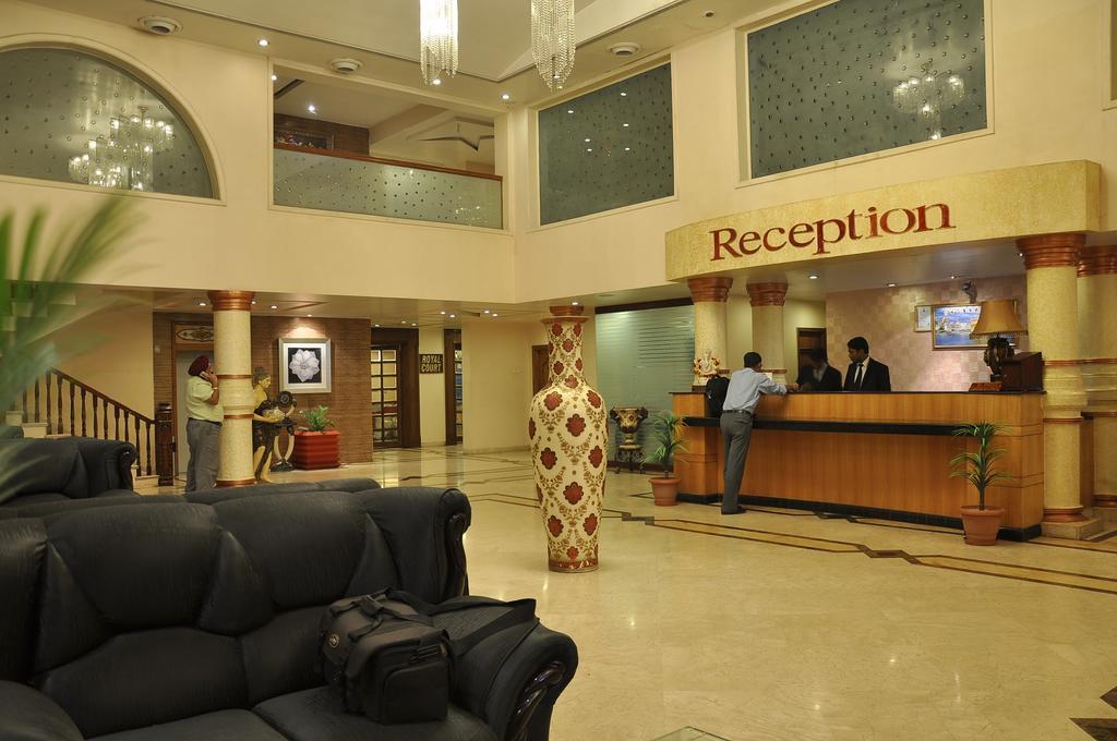 Hotel Grand International Rāipur Dış mekan fotoğraf