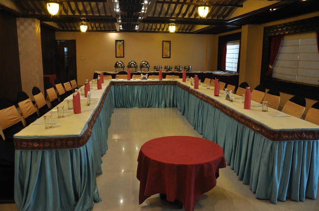 Hotel Grand International Rāipur Dış mekan fotoğraf