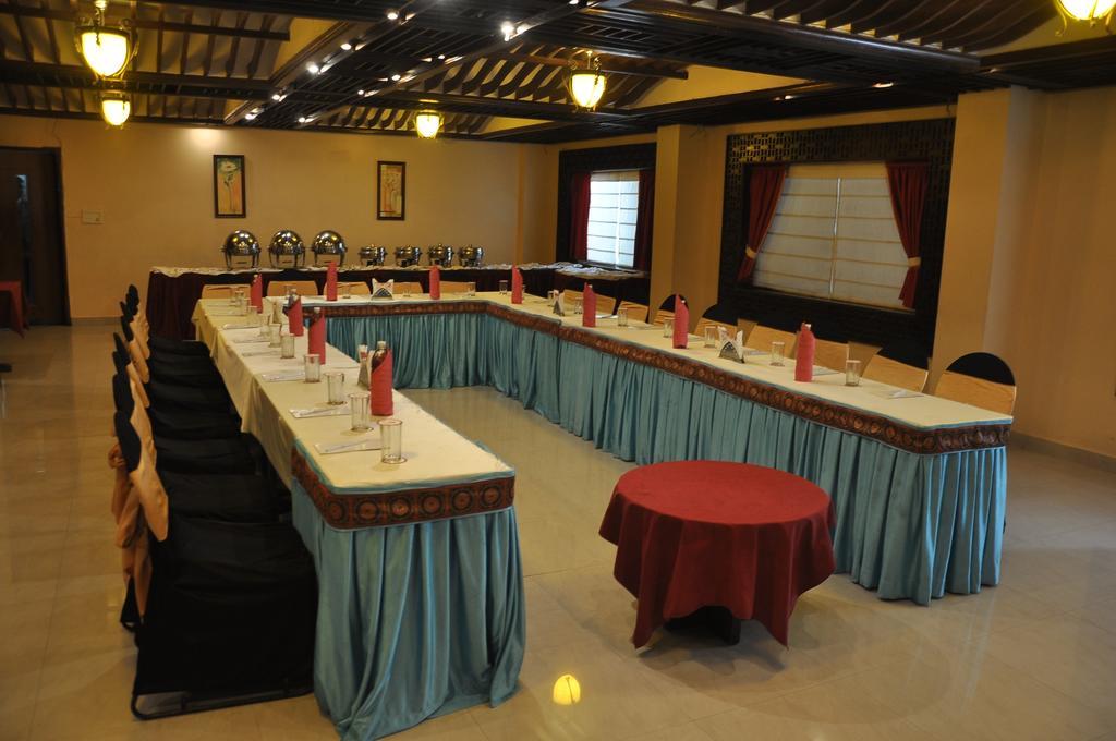 Hotel Grand International Rāipur Dış mekan fotoğraf